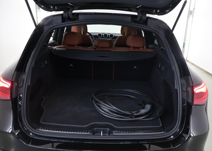 Mercedes-Benz GLC 300e 4MATIC Luxury Line