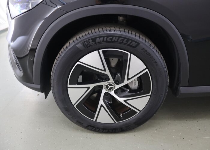 Mercedes-Benz GLC 300e 4MATIC Luxury Line