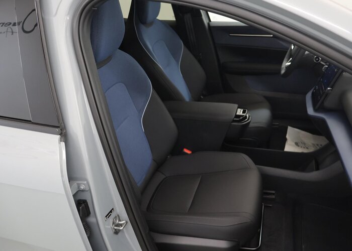 Volvo EX30 P5 Long Range Core 69 kWh