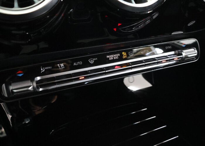Mercedes-Benz A-Klasse 180 AMG Line