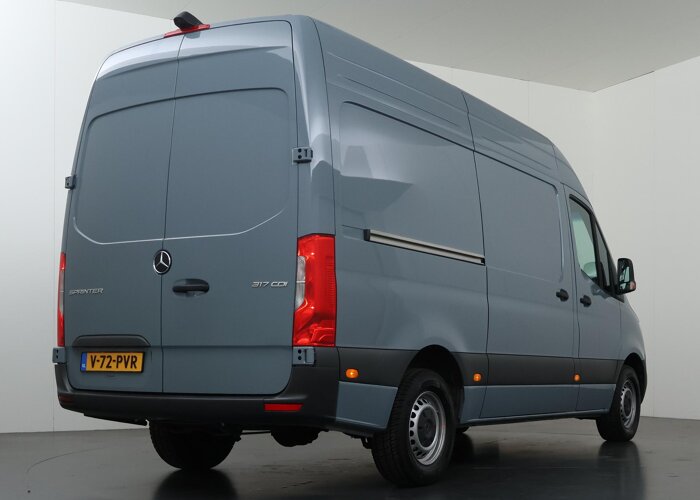 Mercedes-Benz Sprinter 317 CDI L2 H2 Pro