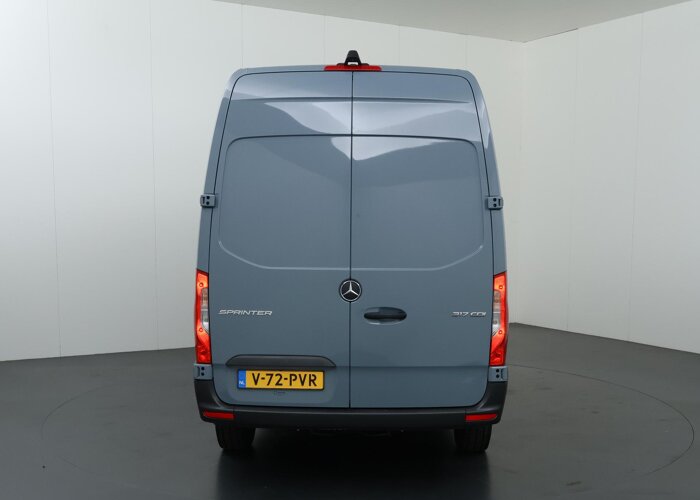 Mercedes-Benz Sprinter 317 CDI L2 H2 Pro