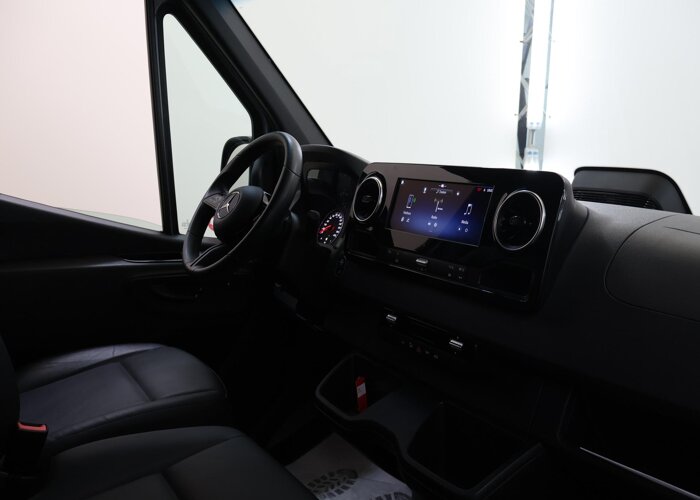 Mercedes-Benz Sprinter 317 CDI L2 H2 Pro