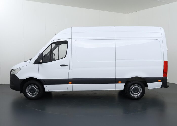 Mercedes-Benz Sprinter 311 CDI L2 H2 RWD