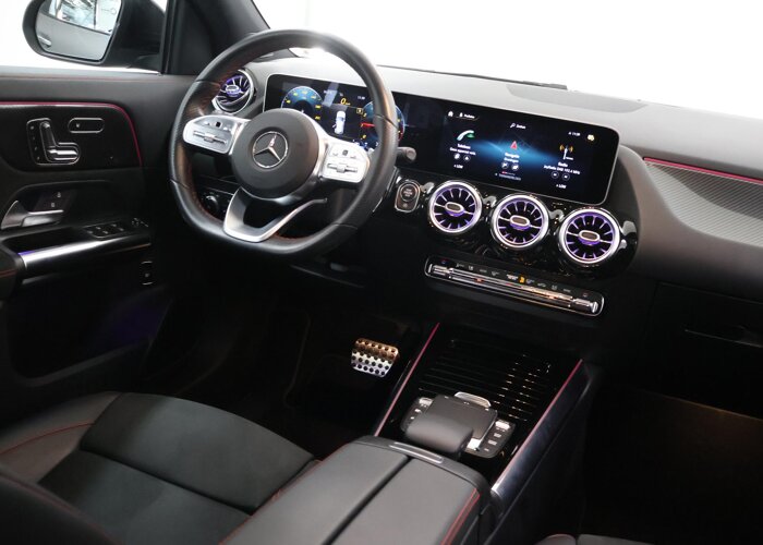 Mercedes-Benz GLA 200 Business Solution AMG