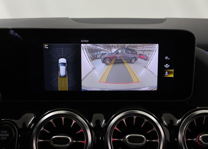 Mercedes-Benz GLA 200 Business Solution AMG