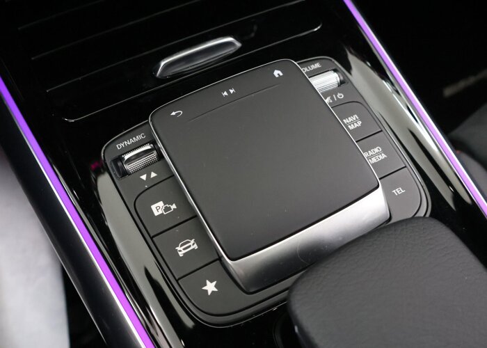 Mercedes-Benz GLA 200 Business Solution AMG