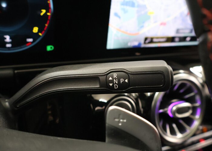 Mercedes-Benz GLA 200 Business Solution AMG