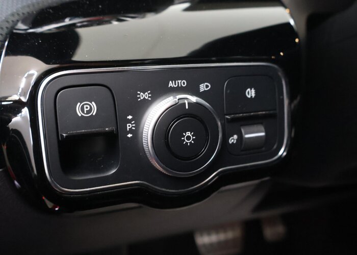 Mercedes-Benz CLA-Klasse 200 Business Solution AMG
