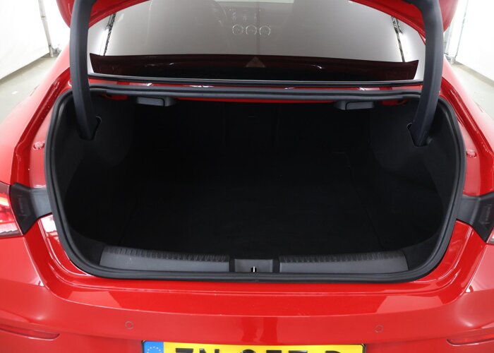 Mercedes-Benz CLA-Klasse 200 Business Solution AMG
