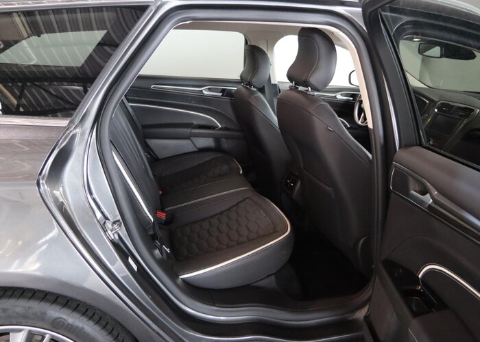 Ford Mondeo Wagon 2.0 IVCT HEV Vignale