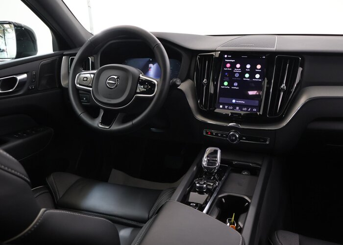Volvo XC60 2.0 T8 Plug-in hybrid AWD Plus Dark
