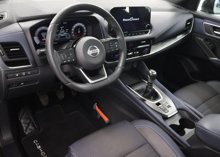 Nissan QASHQAI 1.3 MHEV Business Design