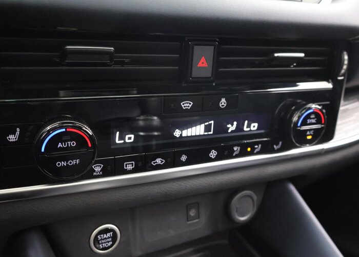 Nissan QASHQAI 1.3 MHEV Business Design