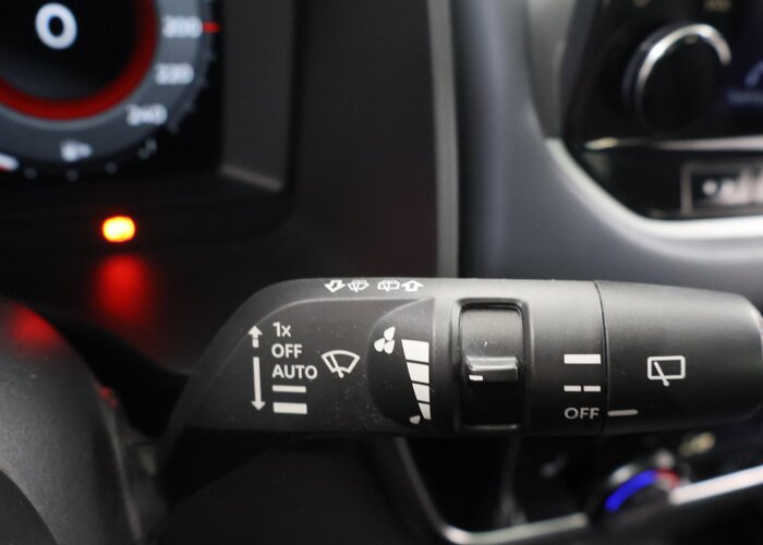 Nissan QASHQAI 1.3 MHEV Business Design