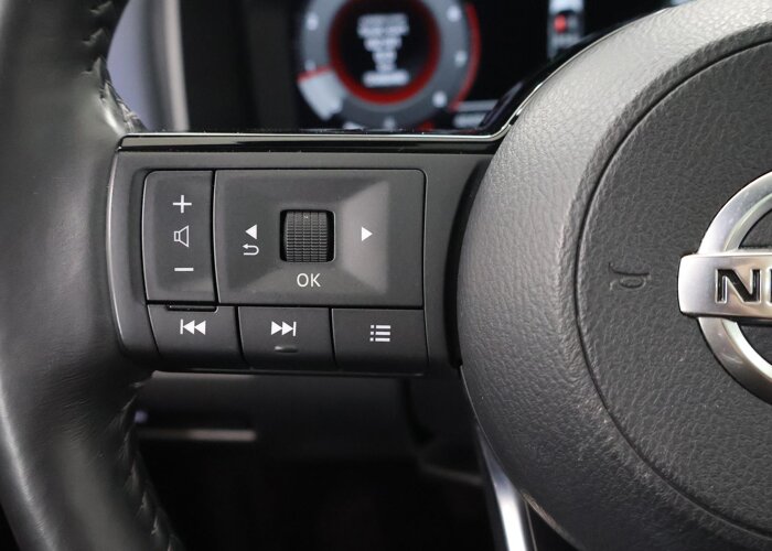 Nissan QASHQAI 1.3 MHEV Business Design