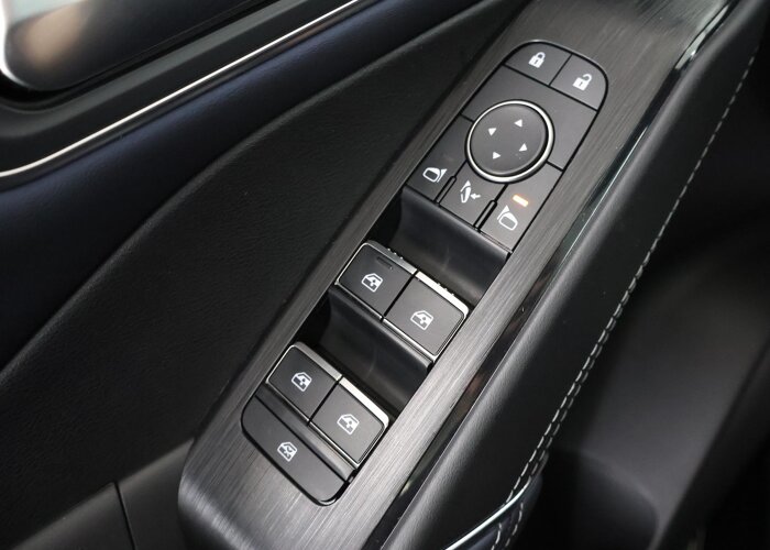 Nissan QASHQAI 1.3 MHEV Business Design