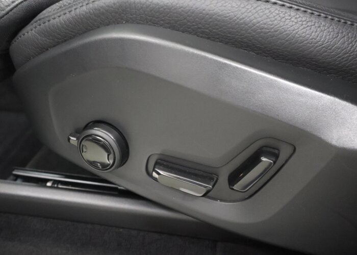 Volvo XC90 2.0 T8 Recharge AWD Core Bright