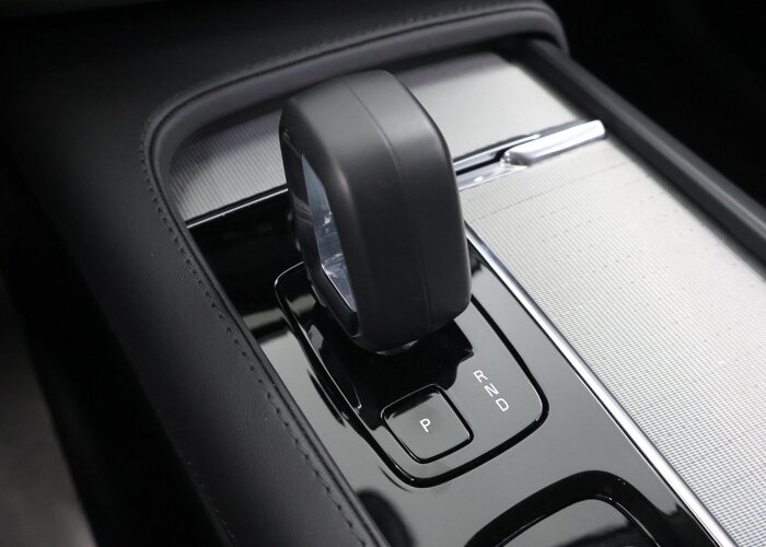 Volvo XC90 2.0 T8 Recharge AWD Core Bright