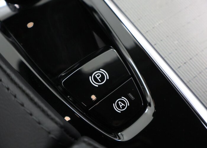 Volvo XC90 2.0 T8 Recharge AWD Core Bright