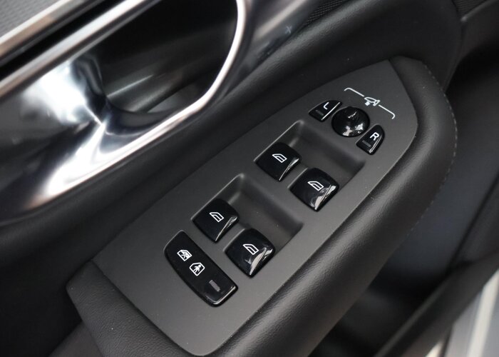 Volvo XC90 2.0 T8 Recharge AWD Core Bright