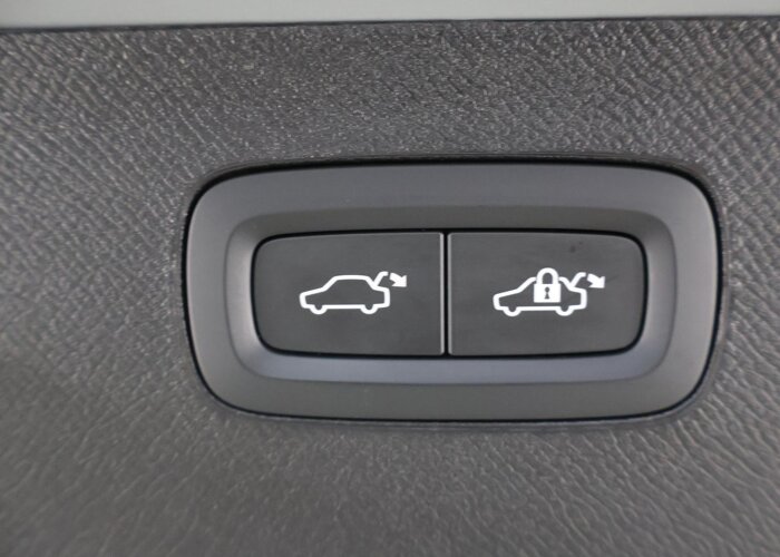 Volvo XC90 2.0 T8 Recharge AWD Core Bright