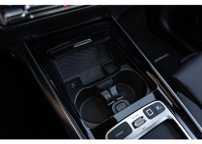 Mercedes-Benz EQA 300 4MATIC AMG Line 67 kWh