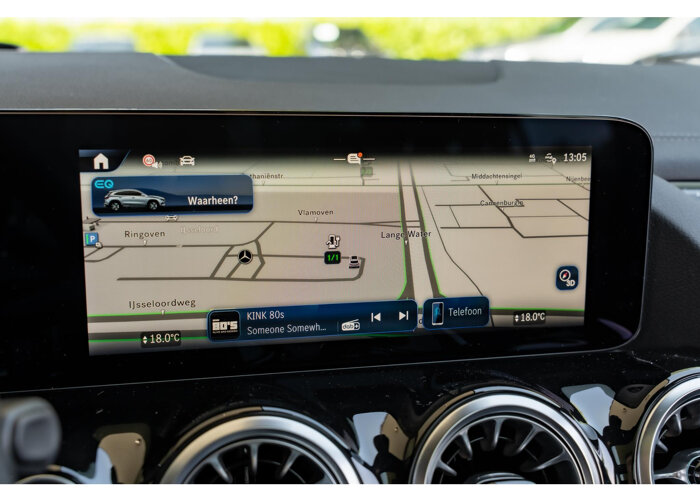 Mercedes-Benz EQA 300 4MATIC AMG Line 67 kWh