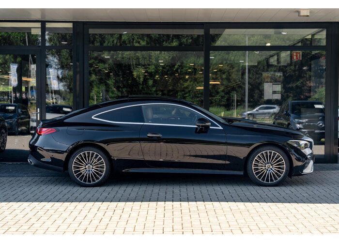 Mercedes-Benz CLE Coupé 300 e AMG Line