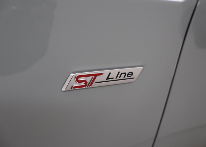 Ford Puma 1.0 EcoBoost Hybrid ST-Line X