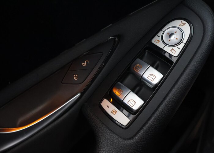 Mercedes-Benz GLC 200 Business Solution Limited