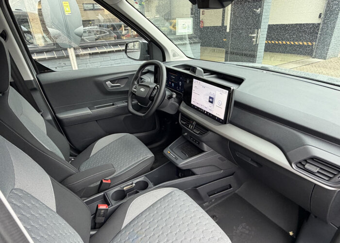 Ford E-Transit Courier Limited 46 kWh