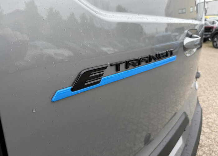 Ford E-Transit Courier Limited 46 kWh