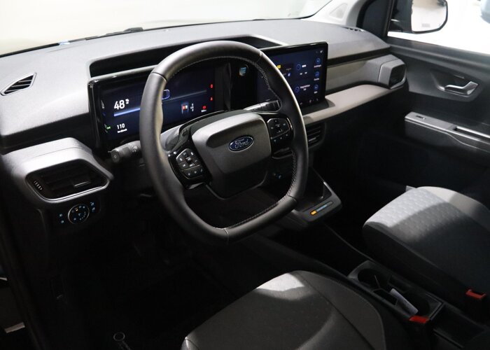 Ford E-Transit Courier Limited 46 kWh 136pk!