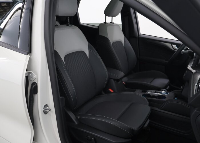 Ford Kuga 2.5 PHEV Sound Edition