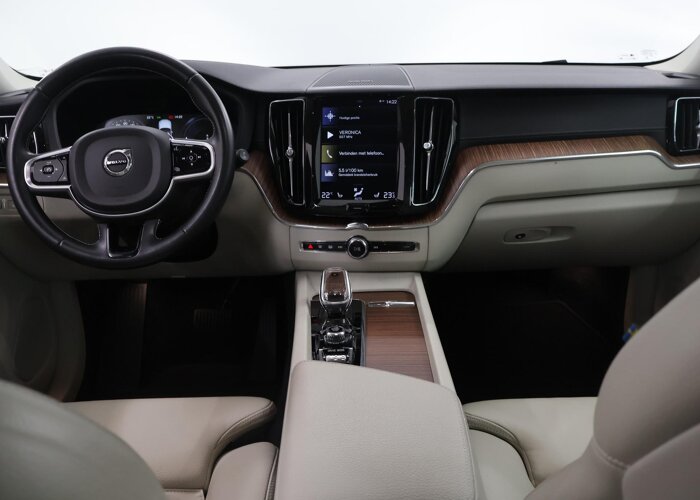 Volvo XC60 2.0 T8 Twin Engine AWD Inscription