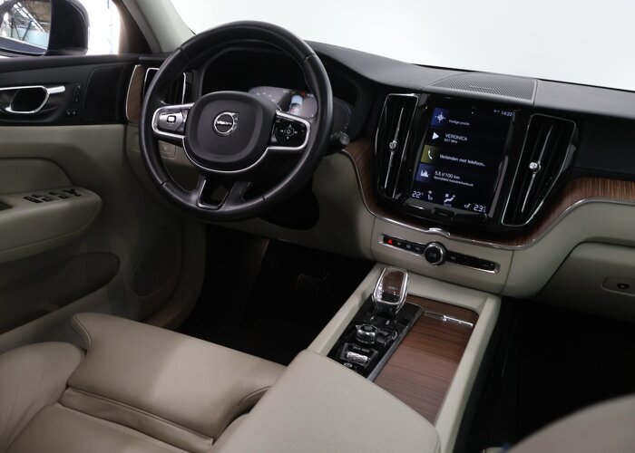 Volvo XC60 2.0 T8 Twin Engine AWD Inscription