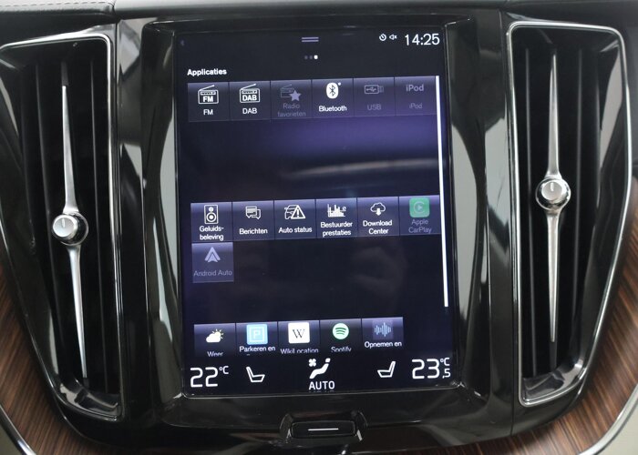 Volvo XC60 2.0 T8 Twin Engine AWD Inscription
