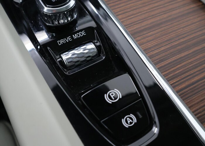 Volvo XC60 2.0 T8 Twin Engine AWD Inscription