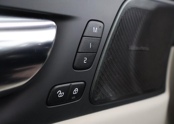 Volvo XC60 2.0 T8 Twin Engine AWD Inscription