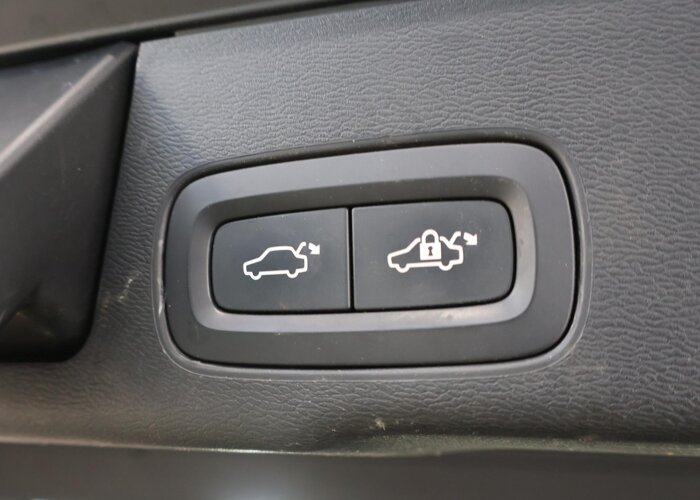 Volvo XC60 2.0 T8 Twin Engine AWD Inscription