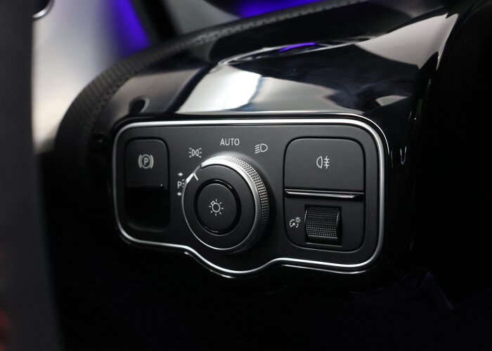 Mercedes-Benz A-Klasse 180 Business Solution AMG