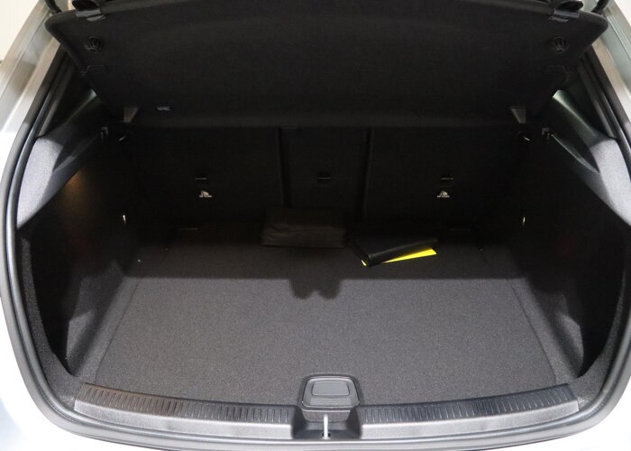 Mercedes-Benz A-Klasse 180 Business Solution AMG