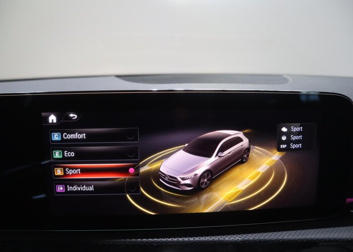 Mercedes-Benz A-Klasse 180 Business Solution AMG