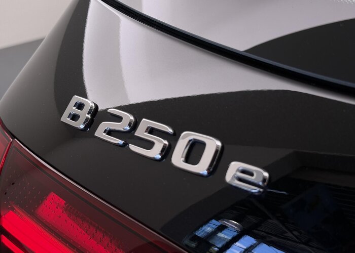 Mercedes-Benz B-Klasse 250 e Star Edition AMG Line 250 e Star Edition AMG Line