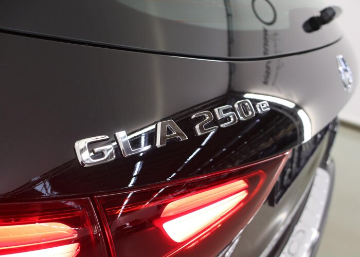 Mercedes-Benz GLA 250 e Luxury Line