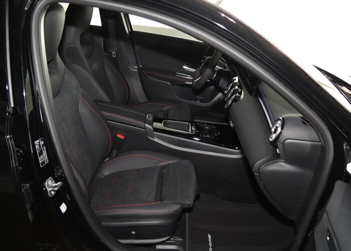 Mercedes-Benz A-Klasse 180 Business Solution AMG