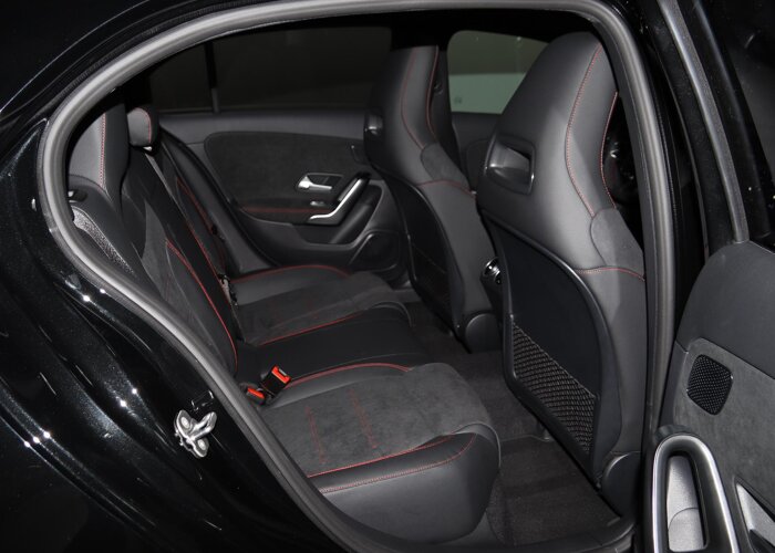 Mercedes-Benz A-Klasse 180 Business Solution AMG