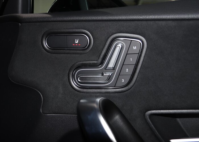 Mercedes-Benz A-Klasse 180 Business Solution AMG