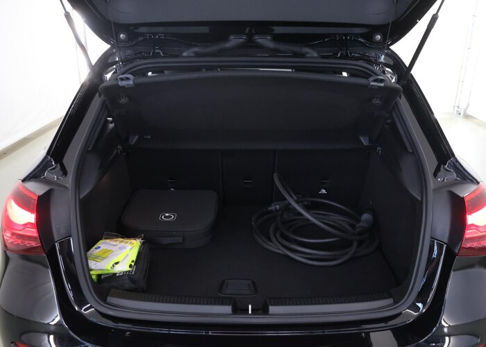 Mercedes-Benz A-Klasse 250 e Business Line